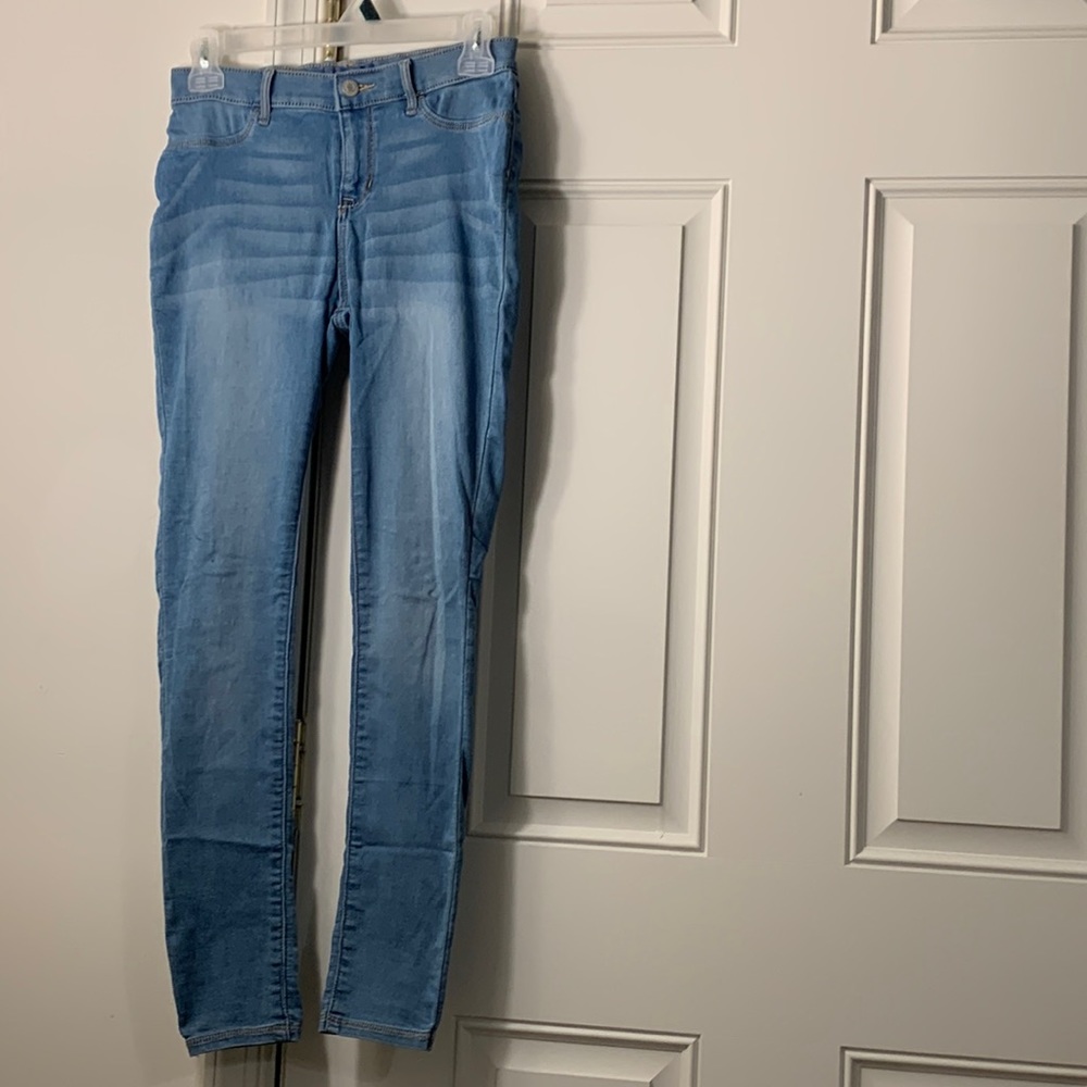 Old Navy ballerina jeans Open to offer and trade!